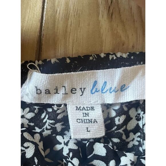 Bailey Blue Black / White Floral Mini Dress - Picture 2 of 7